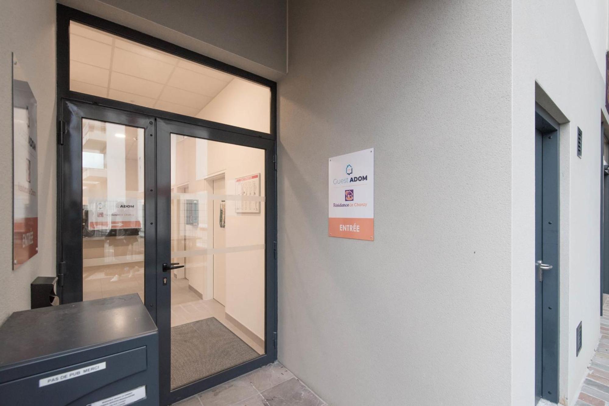 Elodie - T2 Proche Gare Apartment Le Mans Exterior photo